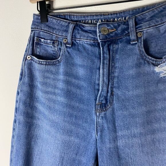 American Eagle Busted Knee Mom Jean Size 4 - Picture 3 of 11